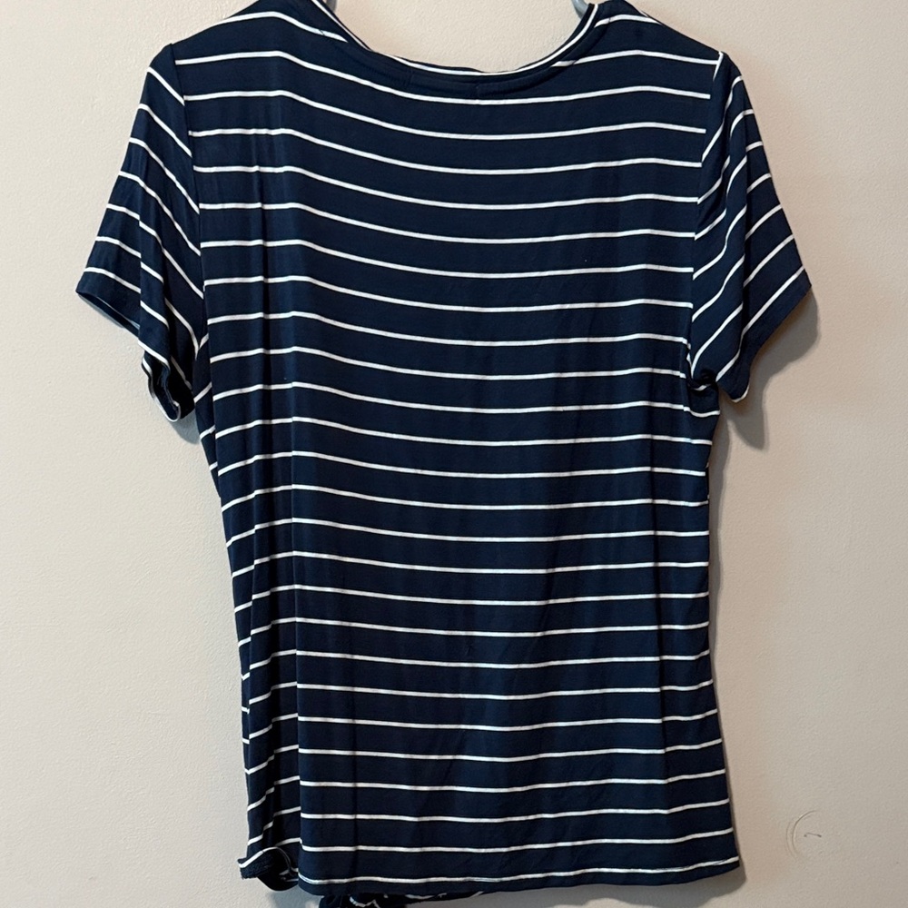 Maddy M Navy Striped V-Neck Tie-Front Top Size S - Picture 4 of 5